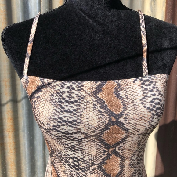 Snake print top - Picture 4 of 6